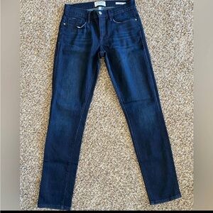 Frame Denim Le Garçon Jeans in River Road 25